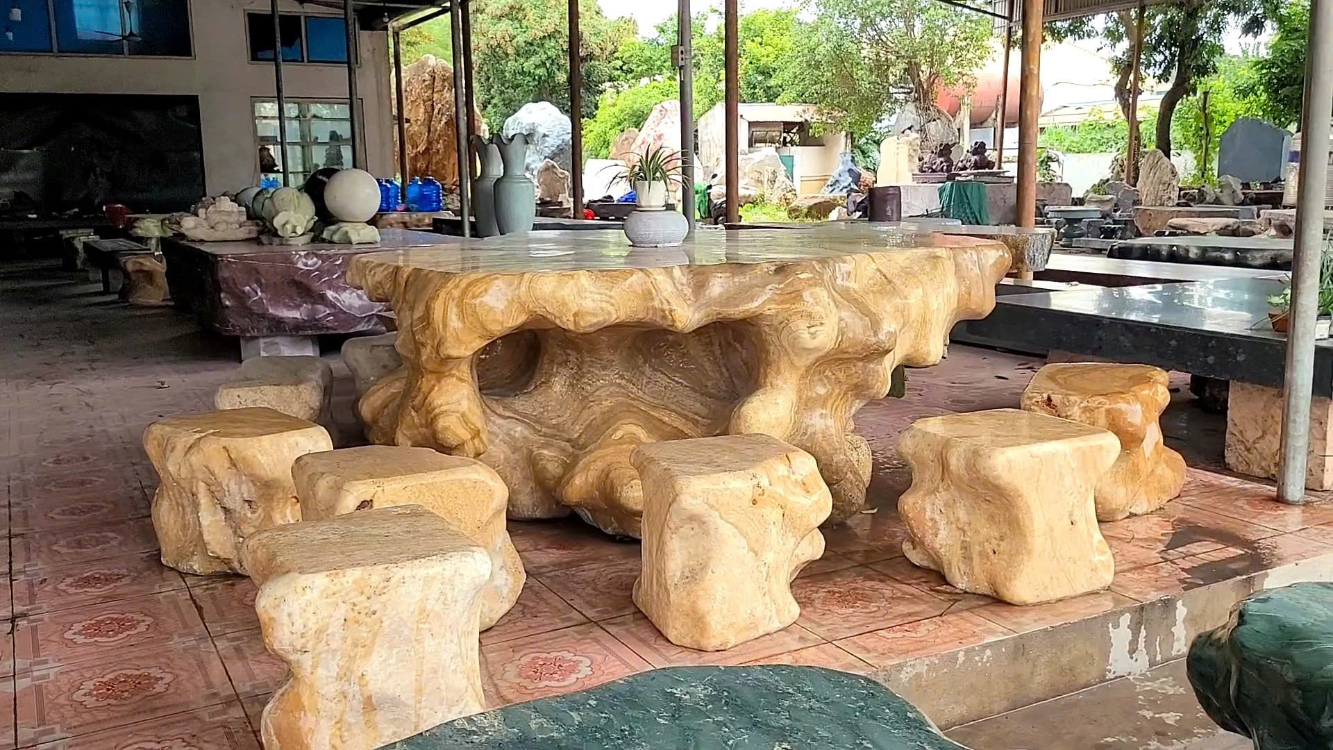 Bàn gỗ hóa thạch cực VIP cực khủng